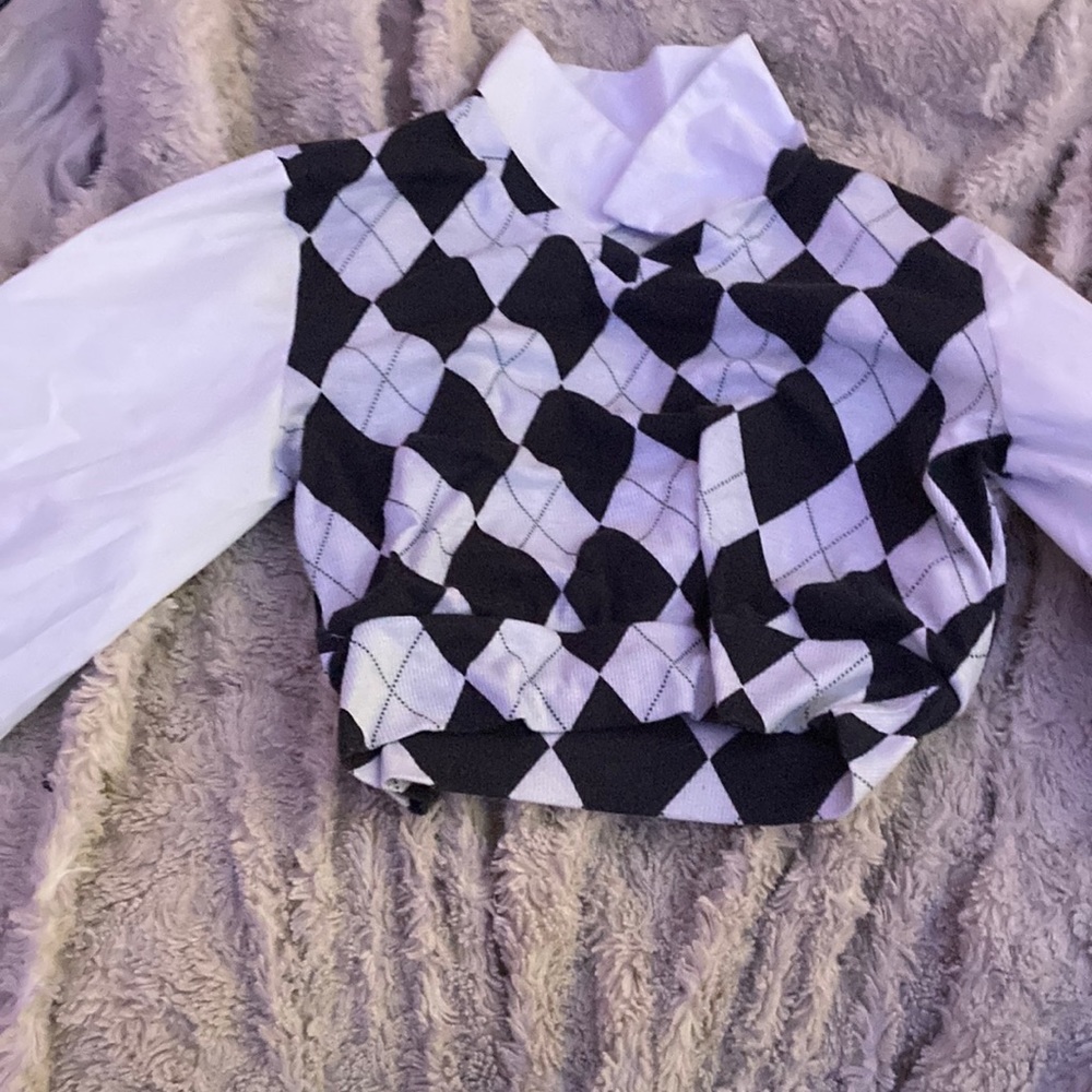 Cute for church or going somewhere NO STAINS ON IT!